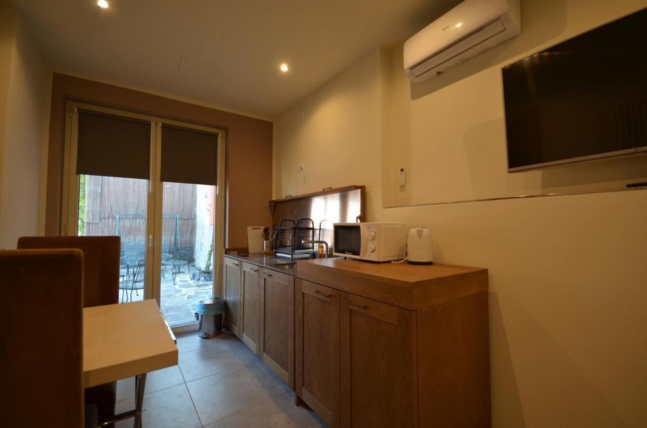 Varennahouse Aston Apt Villa Exteriör bild