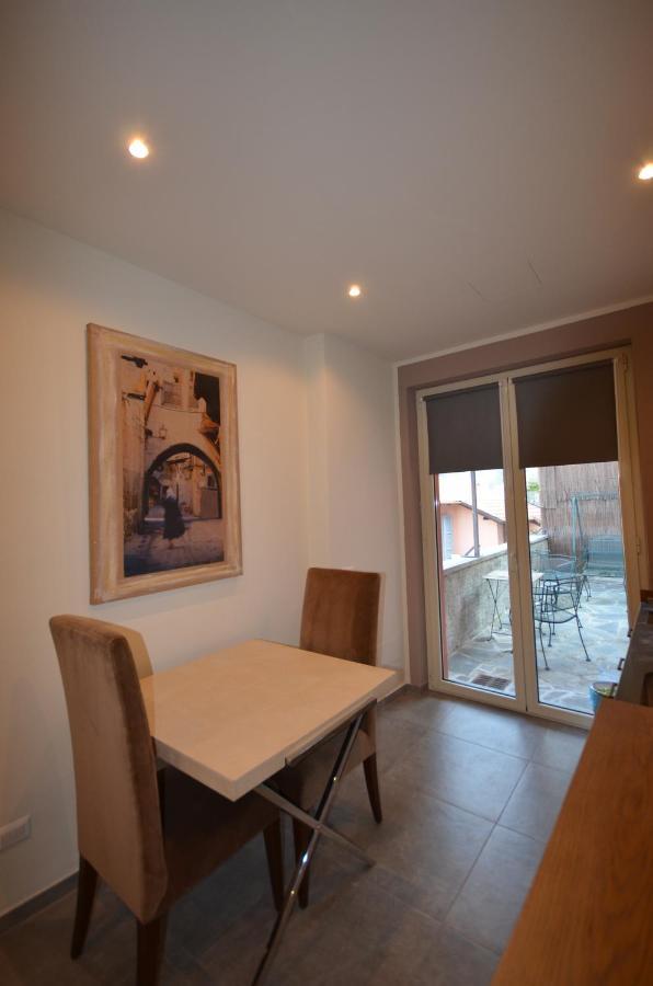 Varennahouse Aston Apt Villa Exteriör bild