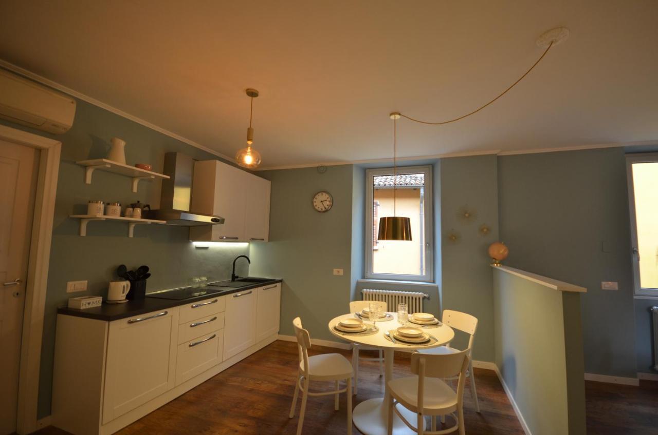 Varennahouse Aston Apt Villa Exteriör bild